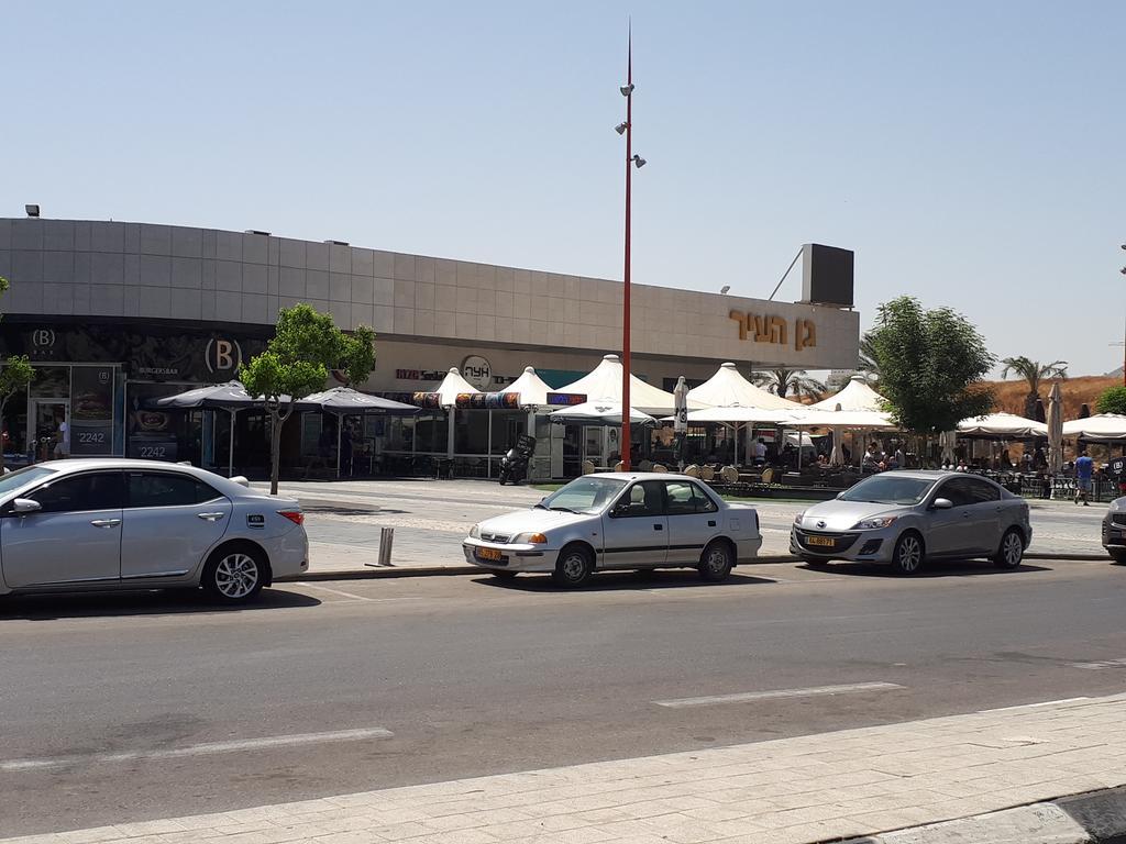 Apartment 2 Bedrooms Central Location Ashdod Esterno foto