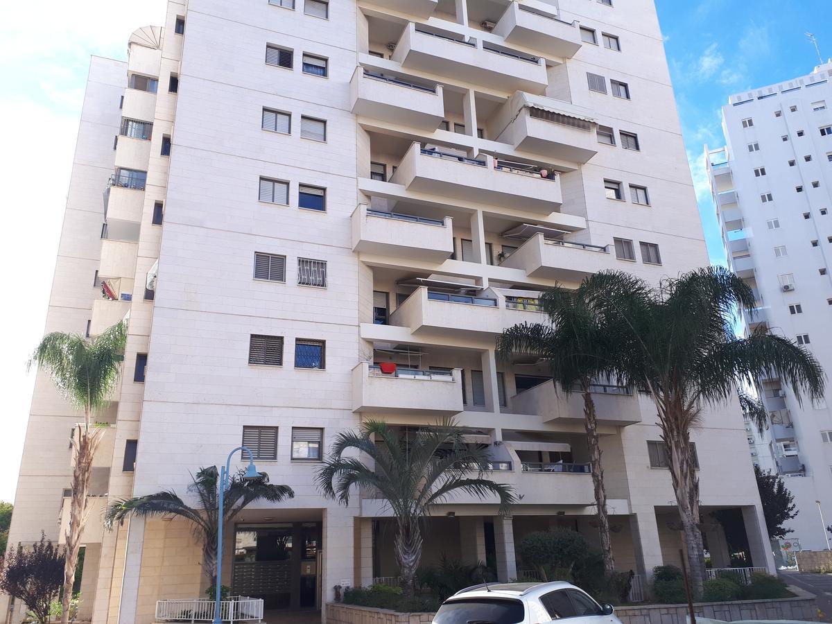 Apartment 2 Bedrooms Central Location Ashdod Esterno foto