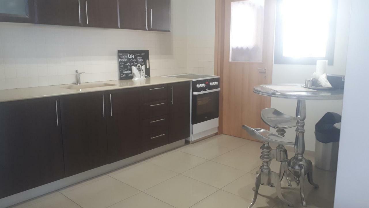 Apartment 2 Bedrooms Central Location Ashdod Esterno foto