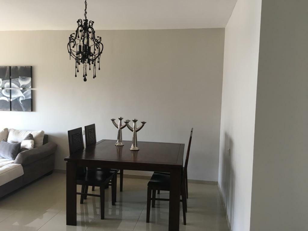 Apartment 2 Bedrooms Central Location Ashdod Esterno foto