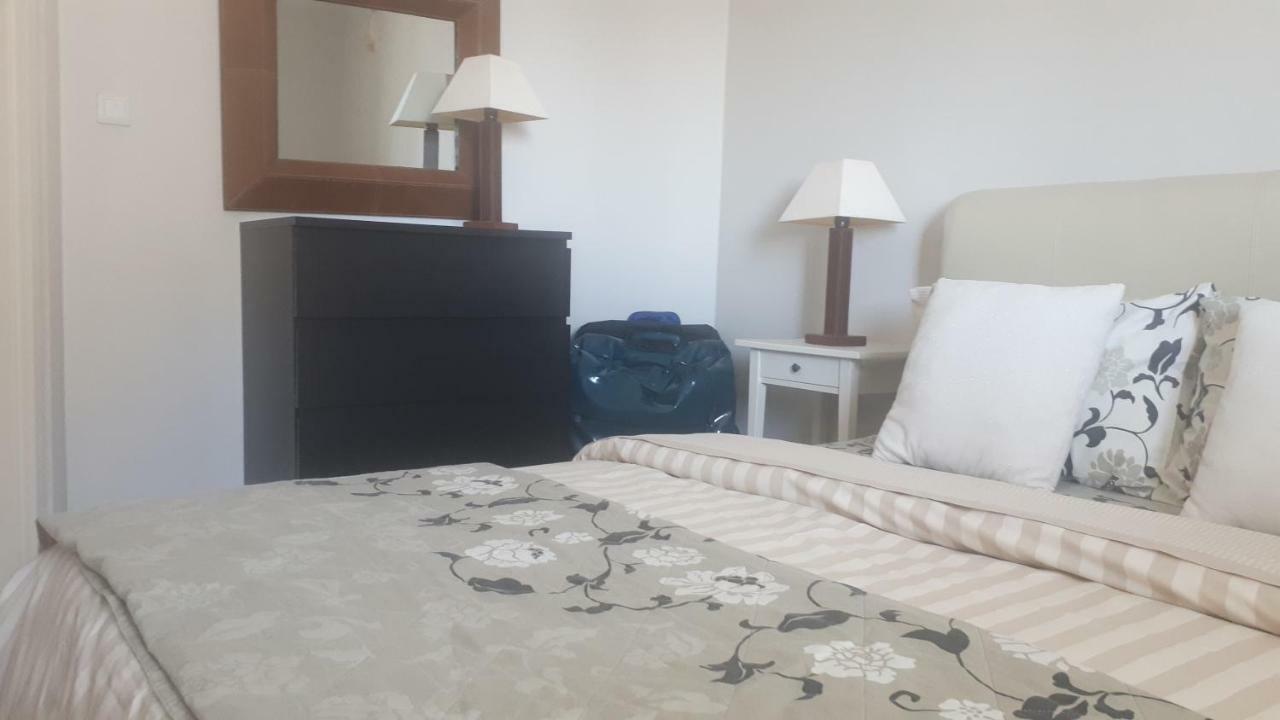 Apartment 2 Bedrooms Central Location Ashdod Esterno foto