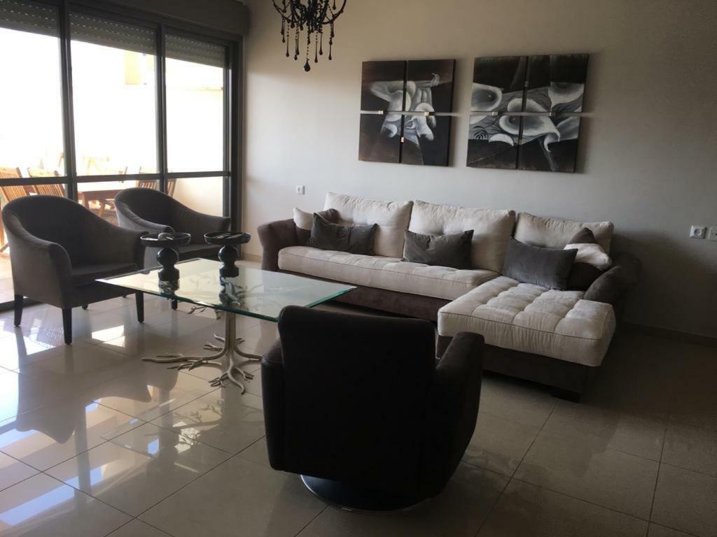 Apartment 2 Bedrooms Central Location Ashdod Esterno foto